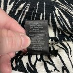 Ann Taylor Women's Black & White Floral Print Pencil Skirt - Size 8 - Corpcore Photo 4