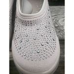 Bzees  Fusion Washable Slip On stretchy boat Shoes Beige/Silver Sz 9.5 Photo 6