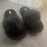 Victoria's Secret Victoria’s Secret Womens M Slide Slippers Velvet Faux Fur Poof Soft Lounge Photo 7