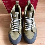 Vans Sk8-Hi Waterproof Insulated Shoe Women 9.5 US Mens 8.0 US Photo 4