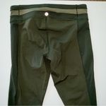 Lululemon Give Me Qi Crop Cyber Stripe Gator Green Black Gator Green size 6 Photo 6