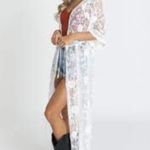 HP💝Romantic White Lace Floral Kimono OSFM Size undefined Photo 3