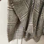 Ann Taylor  herringbone grey and white wrap in ONE SIZE Photo 3