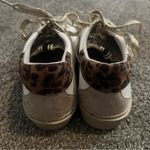 Shu Shop Womens Reba Pre Distressed Fashion Platform Sneakers size 7 White Photo 4