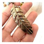 Long beaded feather pendant necklace Brown Photo 3
