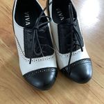 36.5 Viva black and white shoes wingtip tap like shoes size .5) Photo 0