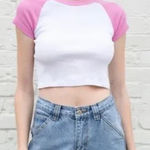 Brandy Melville Pink & White Bella Cropped T-Shirt Size XS Photo 0