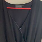 ASTR NEVER BEEN WORN-Black romper Photo 5