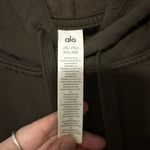 Alo Yoga  accolade hoodie and straight leg sweatpants SET both pieces size 2XL Photo 9