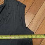 14th & Union  gray top Photo 3