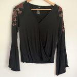 American Eagle Soft & Sexy Long Sleeve Embroidered Top sz XS Photo 0