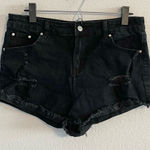 Amazon Black jean shorts Photo 0