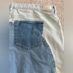 Hollister NWT ULTRA HIGH-RISE MOM SHORT 3" patch Jean shorts size 35 Photo 4