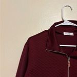 Women's Burgundy Quarter Photo 5