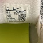 Nike Women's Sideline Cheerleading Shoes Photo 5