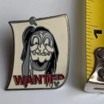 Disney Old Hag - Wanted Poster - Cast Lanyard Series Trading Pin - 2005 Photo 2