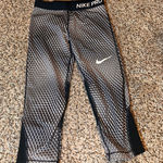 Nike  Pro‎ Women's Training Capri Leggings Black White Pattern Medium Photo 0