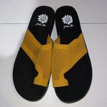 Yellow Box  Women's Feeza Slipper women’s size 8.5 Photo 1