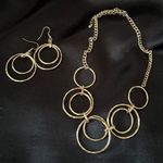 Boutique Gold Circles Necklace & Dangle Earrings Set Photo 6