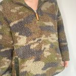 Thread and Supply | Camouflage Wubby Fleece 1/4 Zip Pullover Sweater Sweatshirt Photo 0
