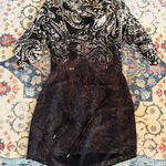 Le chateau 211  Black and Cream Patterned Top Resortwear Vacation Photo 0