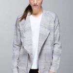 Lululemon Mula Bundle Wrap Jacket Size 6 Photo 2