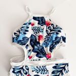 [Holipick] White Blue Tropical Print Cut Photo 4