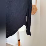 Pink Lily Black Textured Button-Up Long Sleeve Shirt, Size Medium Photo 1