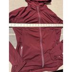 Athleta  Burgundy Ruched Athletic Jacket Hoodie Thumbholes Zip Pockets Women's M Photo 2