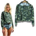 NEW Women's Cropped Camo Fleece Hoodie XS Green Photo 1