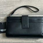 Simply Vera  vegan leather wristlet Photo 0