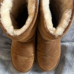 Minnetonka  Boots Photo 1