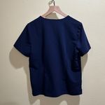 FIGS  size large Casma Three-Pocket Scrub Top | technical collection Photo 5