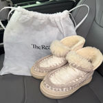 MOU  Boots Photo 0