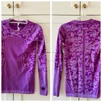 Lululemon  Swiftly Tech Long Sleeve Crew, Heathered Tender Violet Purple sz. 6 Photo 2