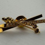 Skis Poles Clear Rhinestone Gold Tone Lapel Pin Tie Tack Skier Ski Avon Jewelry Photo 0