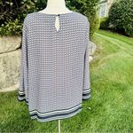 Violet+Claire Women's  Multicolor Diamond Patterned Top Photo 9