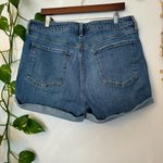 Old Navy Women's Blue Denim Shorts Photo 1