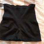 Skinny Girl  seamless shaping short Photo 5