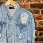 Pretty Little Thing  Blue Distressed Destroyed Denim Jean Jacket Women's Size 1X Photo 2