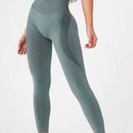 NVGTN Seamless Contour Leggings Photo 0
