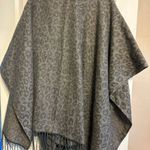 Woolrich  Gray Knit Poncho Photo 4