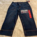 Gloria Vanderbilt  Capri Jeans size 8 brand new inseam 20” waist 32” Photo 7
