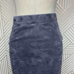 Aritzia Wilfred Free Lis Vegan Suede Pencil Skirt in Gray Size US 2 Photo 3