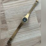 Seiko Vintage Ladies Watch Black Dial Gold-Tone Case, Hands Bracelet New Battery Photo 5