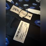ZARA  Mini Skirt BLUE LIPS All-Over Print Back Zipper Closure NWT Size Small Photo 3