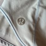 Lululemon Hotty Hot Short 2.5” Photo 2
