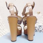Chloé Authentic CHLOE Nude Leather Scalloped / Perforated Sandals / Wedges Photo 7