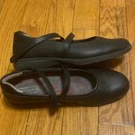 Women's Black Leather Strappy Mary Janes Flats Aravon New Balance Size 11.5 Photo 1