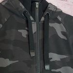 Athleta  TRIUMPH BLACK CAMO PRINTED FLEECE LINED JACKET WOMENS SMALL Photo 3